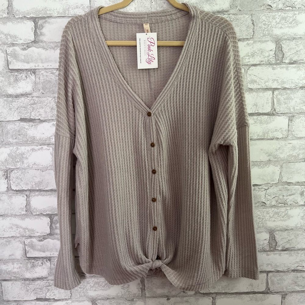 NWT PINK LILY LIGHT SWEATER